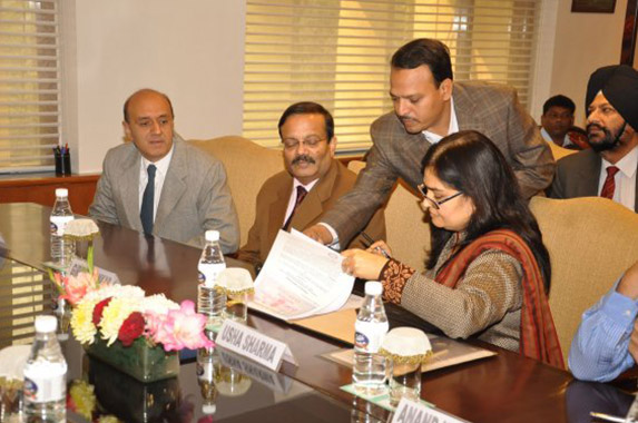 MoU-Signing-with-IGNOU1
